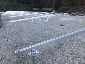 Napelemes föld csavarok